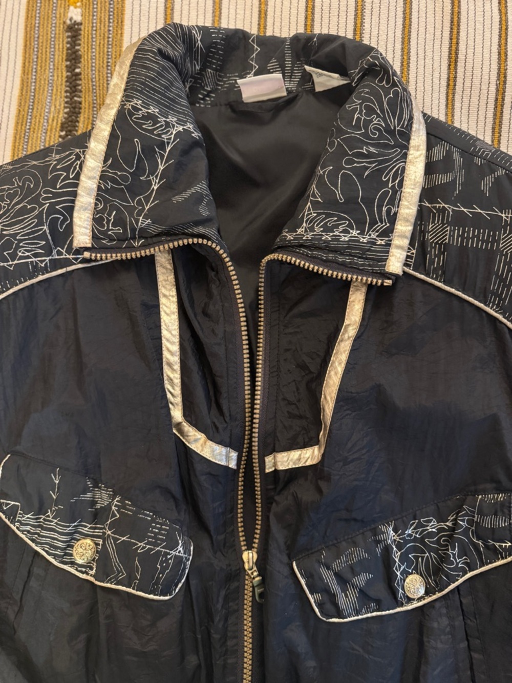Vintage! Athletic Works Black & Gold Women’s Windbreaker Jacket - Small - Picture 2 of 4
